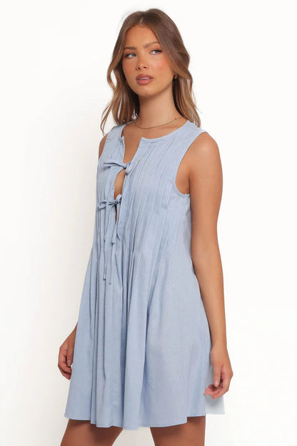 Robe Courte Plissée Sans Manches
