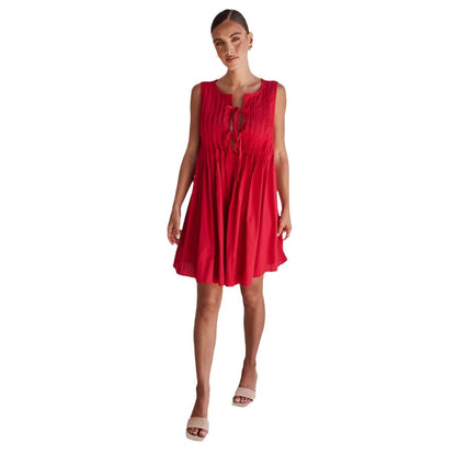 Robe Courte Plissée Sans Manches