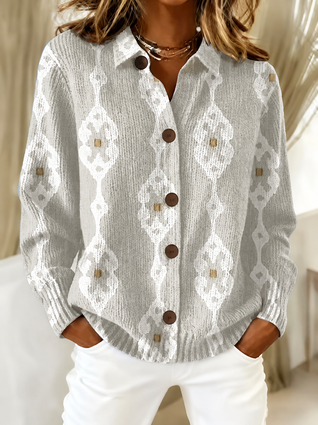 Pull oversize à carreaux avec col boutonné